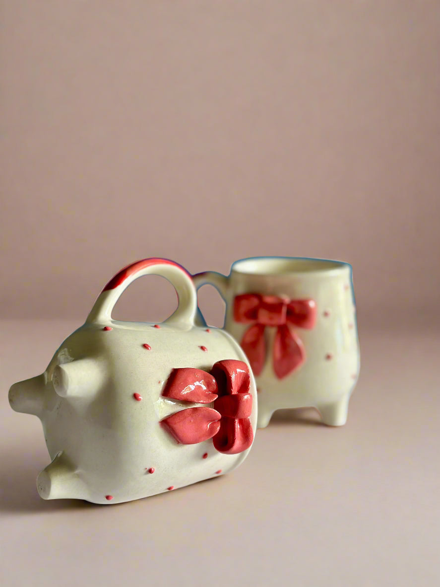 Dramatic Big Bow Mug - Red