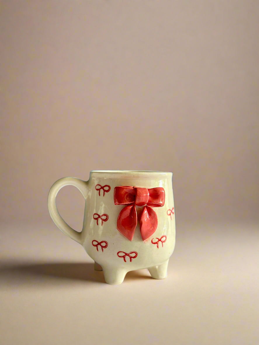Dramatic Small Bow Mug - Red