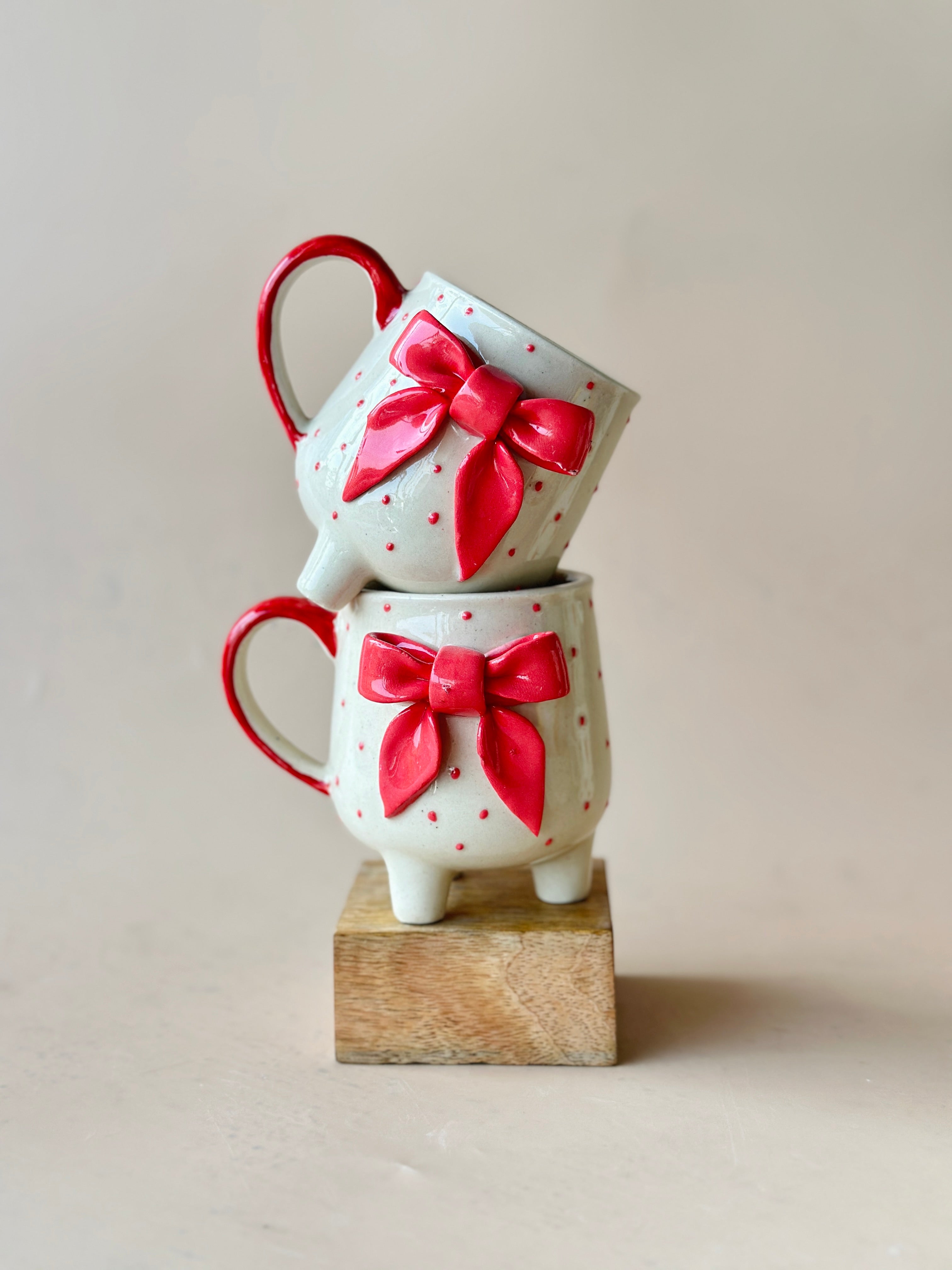 Dramatic Big Bow Mug - Red