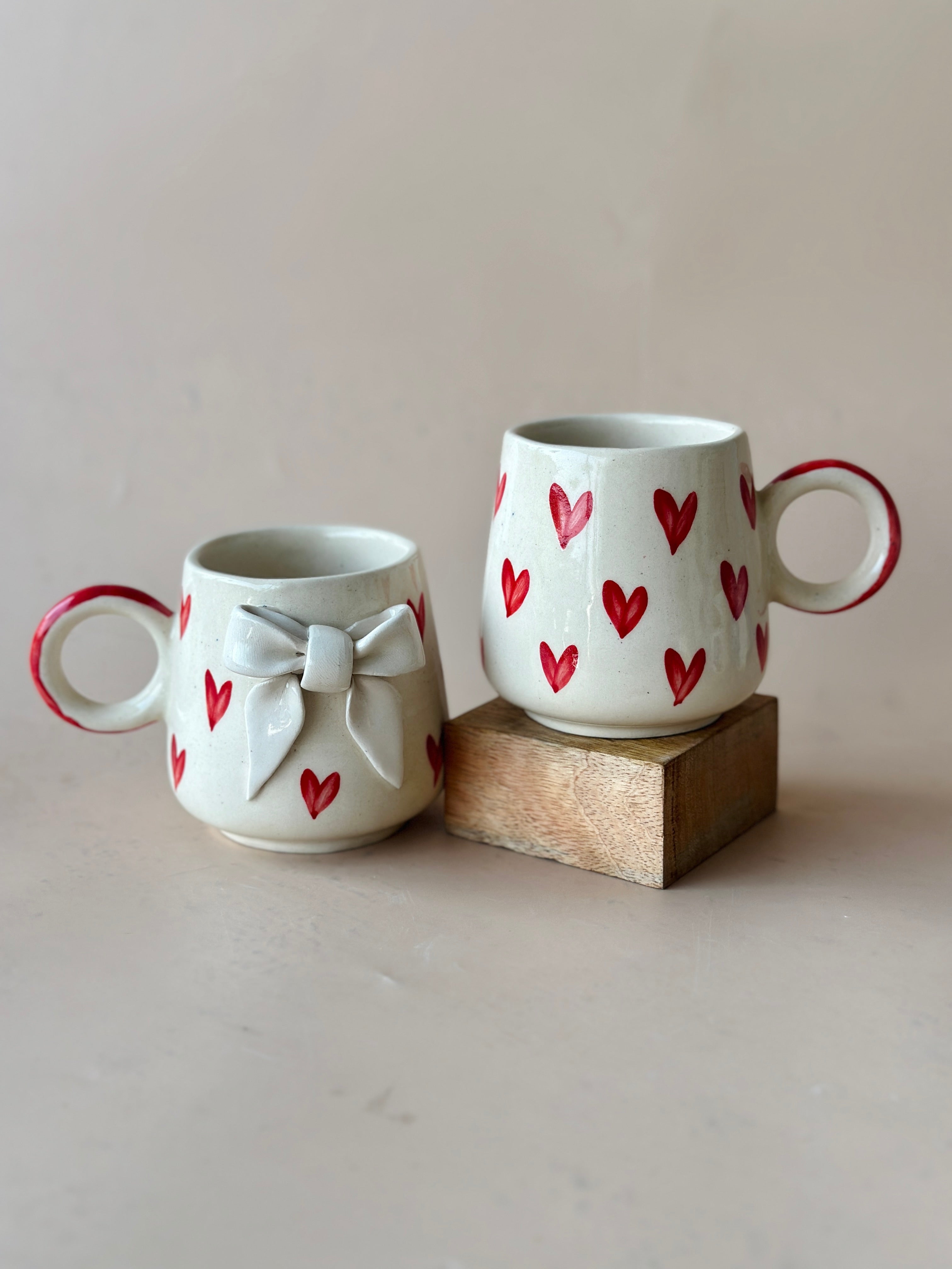 Dramatic Big Bow Mug - White