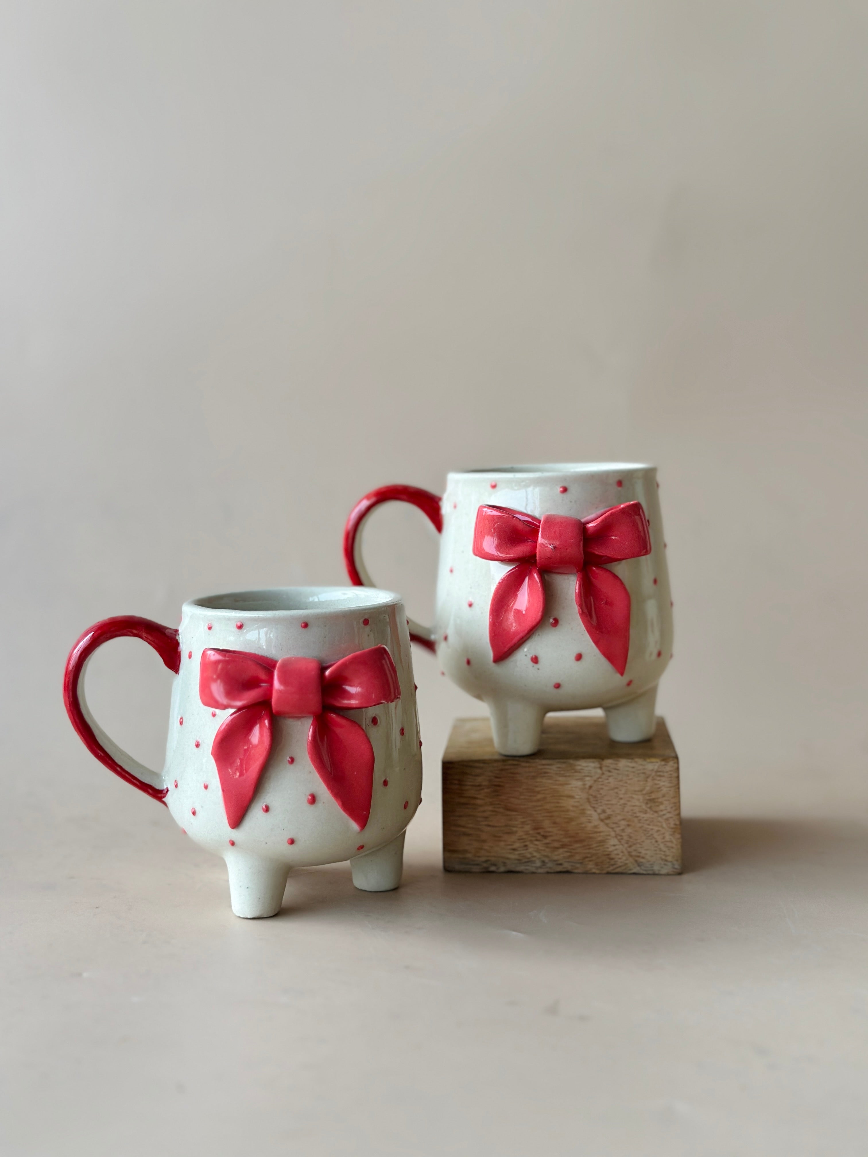 Dramatic Big Bow Mug - Red